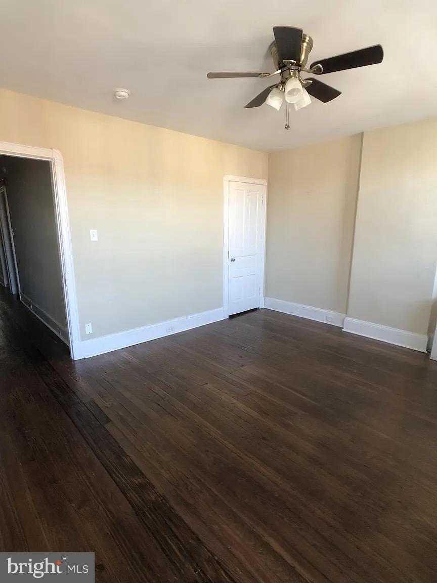 1816-18 East Passyunk Avenue Philadelphia, PA 19148 - Photo 53 of 58 an empty room with wooden floor and windows