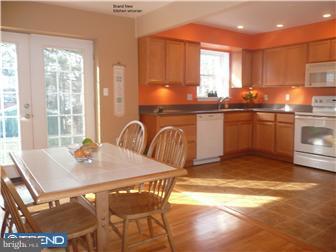 326 Harwicke Road Springfield, PA 19064 - Photo 2 of 12 Kitchen