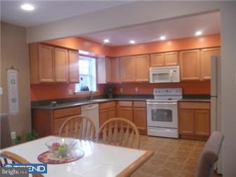 326 Harwicke Road Springfield, PA 19064 - Photo 11 of 12 Kitchen