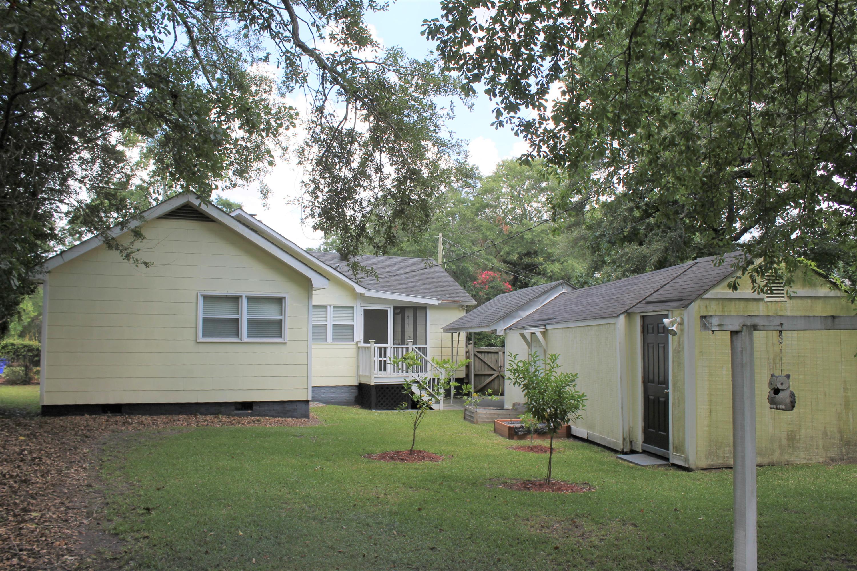 4820 Chesterfield Road North Charleston, SC 29405 - Photo 12 of 12 Back of house