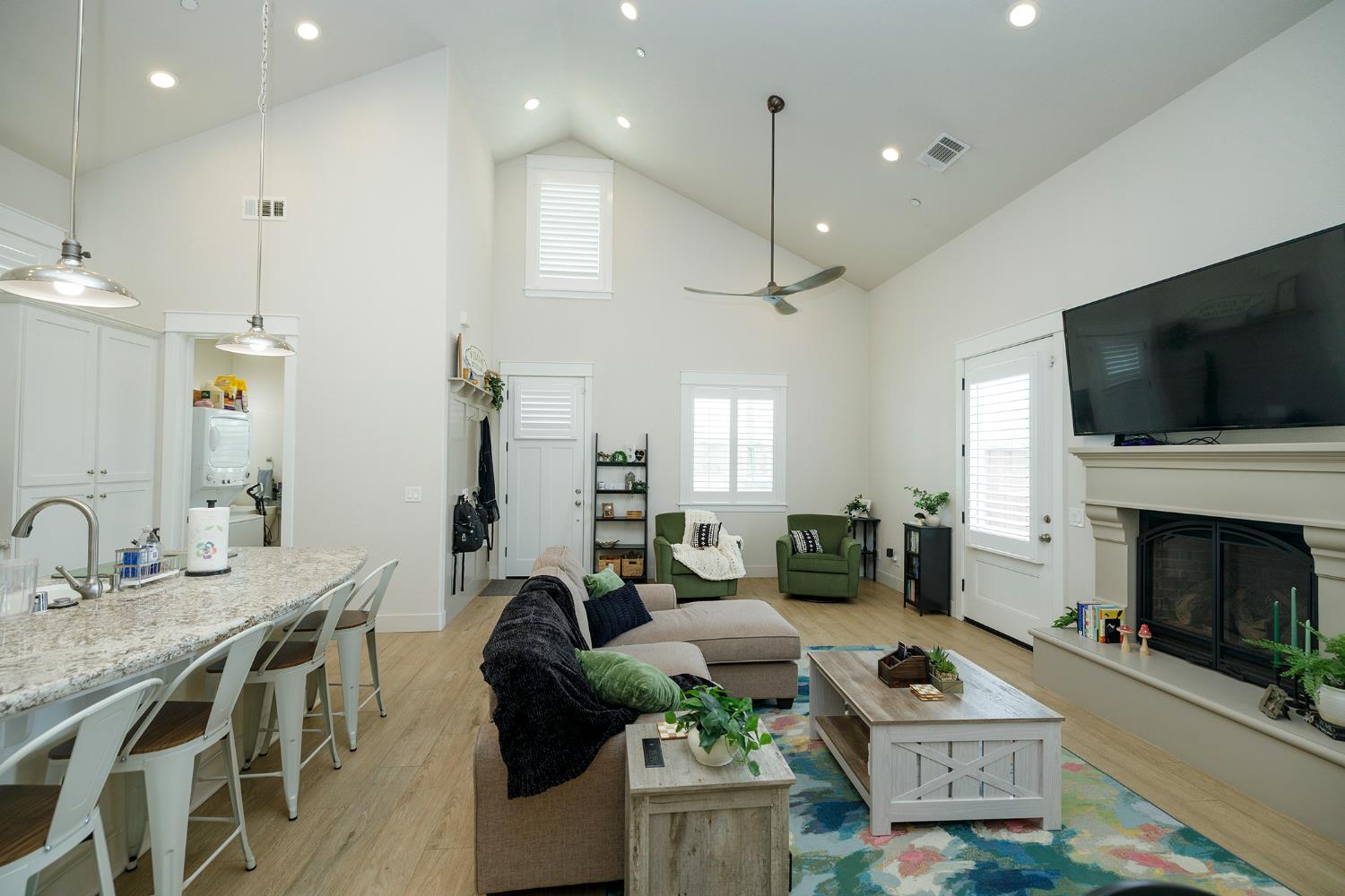 500 South Vincent Road Turlock, CA 95380 - Photo 9 of 48 Gallery Image 9