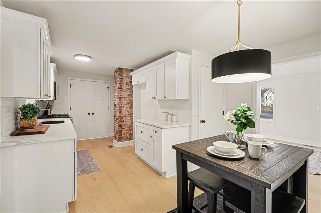 5312 Reeds Road Mission, KS 66202 - Photo 6 of 28