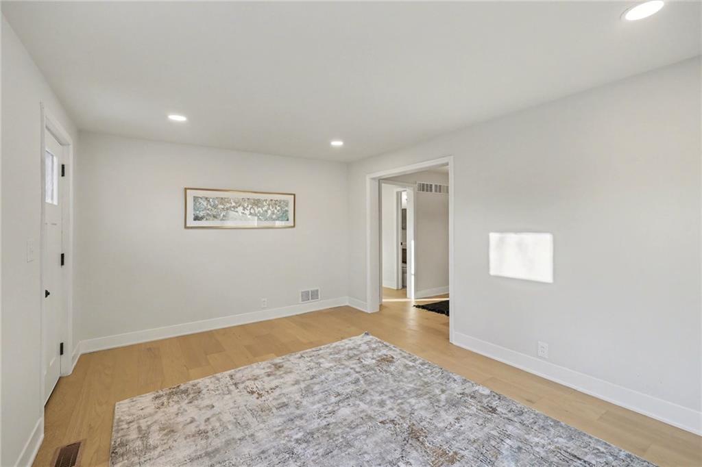 5312 Reeds Road Mission, KS 66202 - Photo 9 of 28