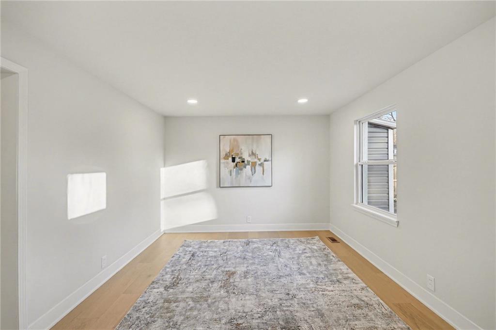 5312 Reeds Road Mission, KS 66202 - Photo 10 of 28