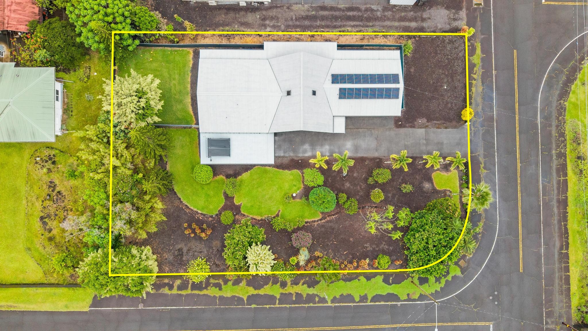 234 Kipa Street Hilo, HI 96720 - Photo 20 of 30 a view of a swimming pool with a yard