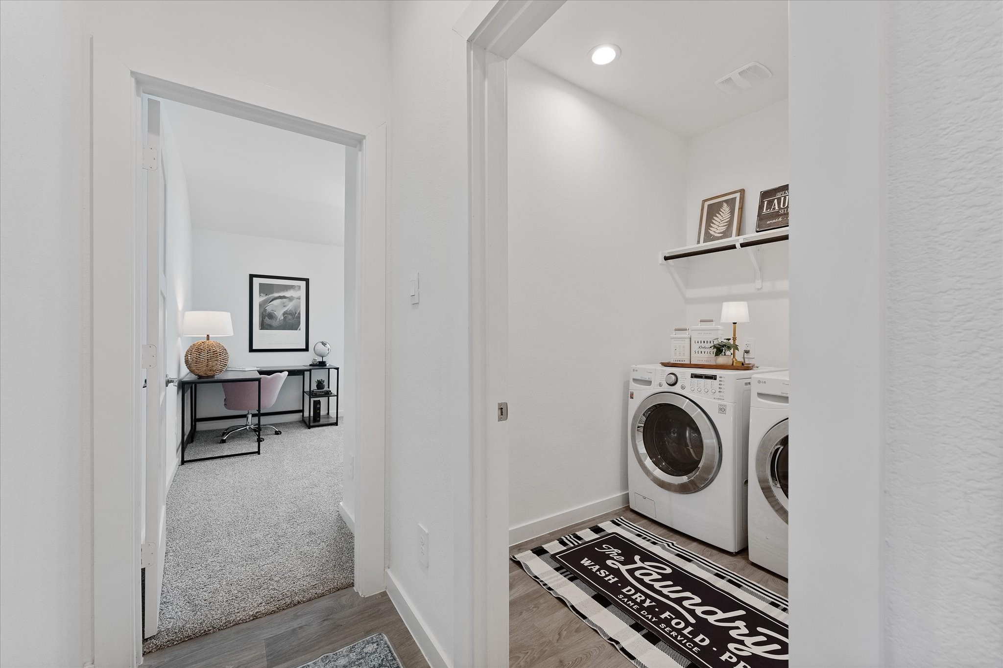 10426 Plateau Pt Trail Conroe, TX 77384 - Photo 29 of 50 a utility room with sink dryer and washer