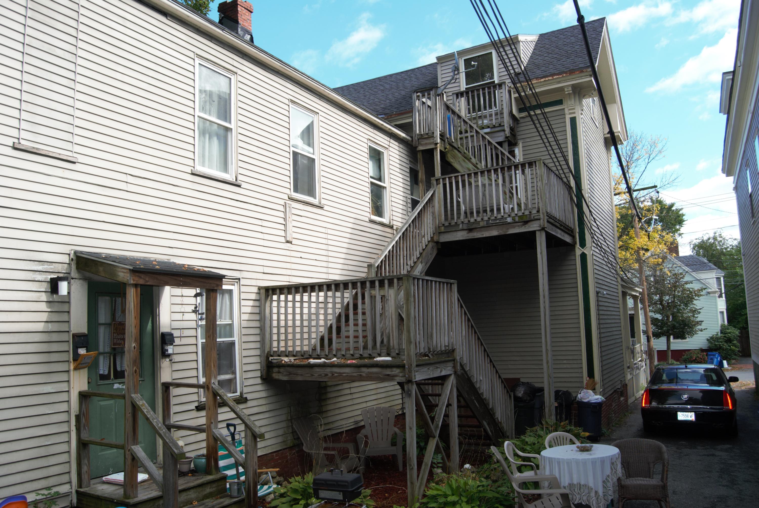 271-271.5 Spring Street Portland, ME 04102 - Photo 3 of 4 DSC_0355 (2)