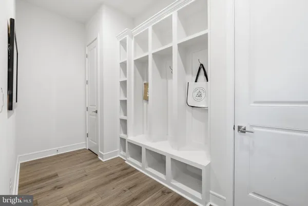 a view of walk in closet