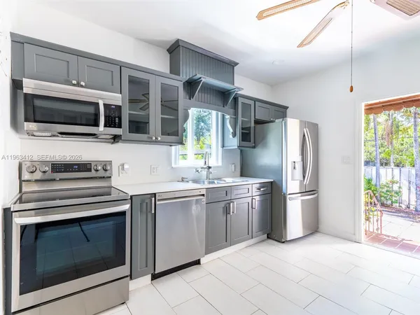 $5,950 | 630 Southwest 25th Road, Miami, FL 33129