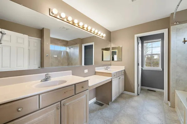 $529,900 | 10999 Manhattan Drive, Huntley, IL 60142
