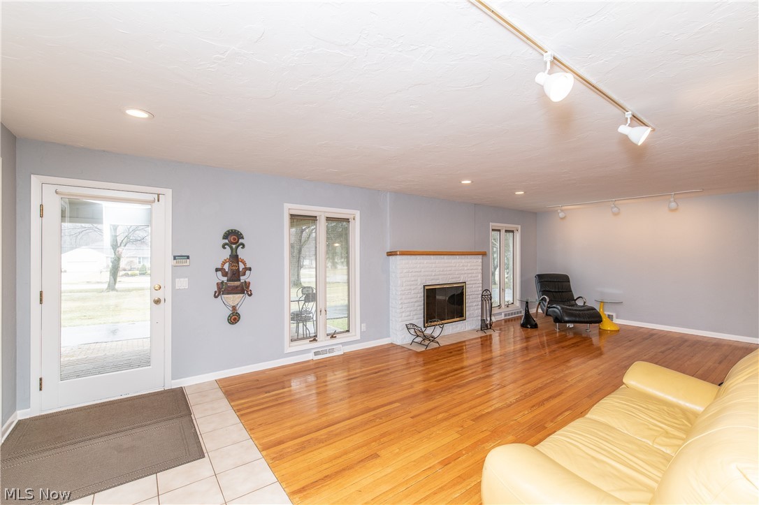 29449 Jackson Road Chagrin Falls, OH 44022 - Photo 5 of 35 Gallery Image 5