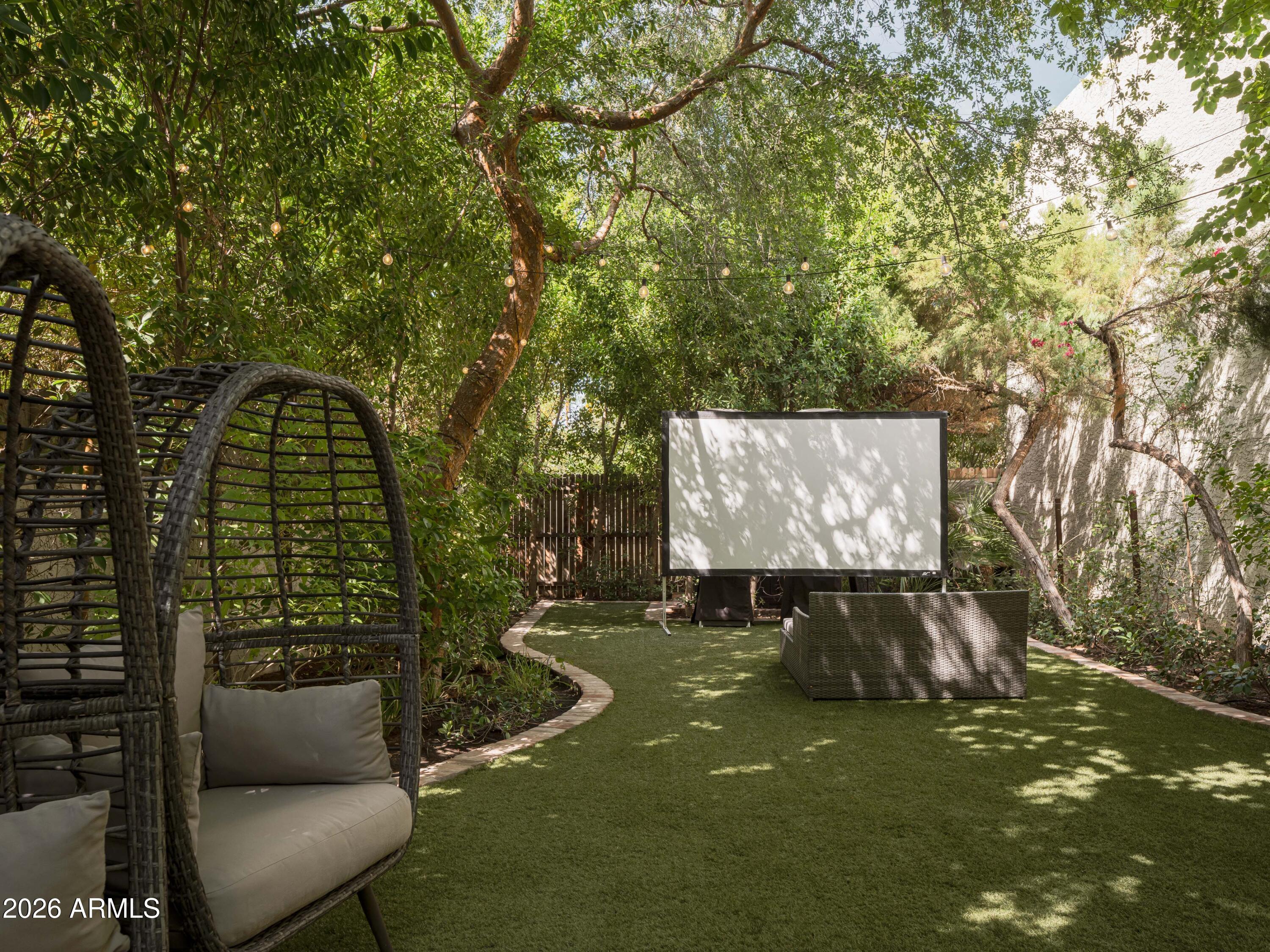 4620 North 40th Street Phoenix, AZ 85018 - Photo 21 of 26 a view of outdoor space with garden