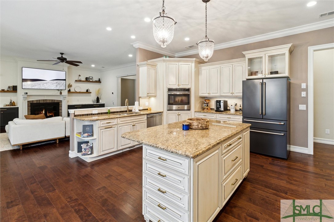 8 Little Riley Road Savannah, GA 31406 - Photo 11 of 39