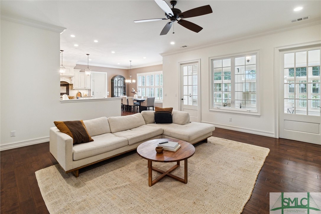 8 Little Riley Road Savannah, GA 31406 - Photo 8 of 39