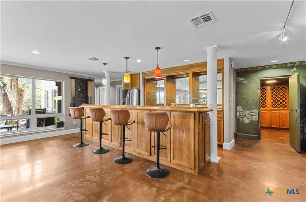 $1,247,000 | 913 Southridge, Salado, TX 76571