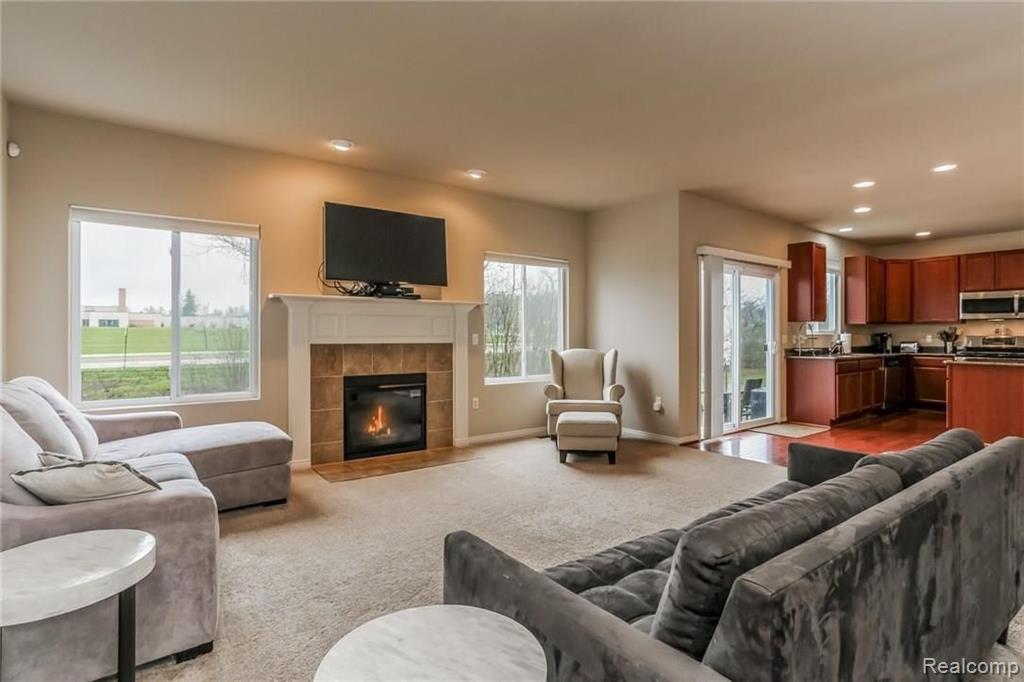 3058 Fantail Court Rochester Hills, MI 48309 - Photo 12 of 43