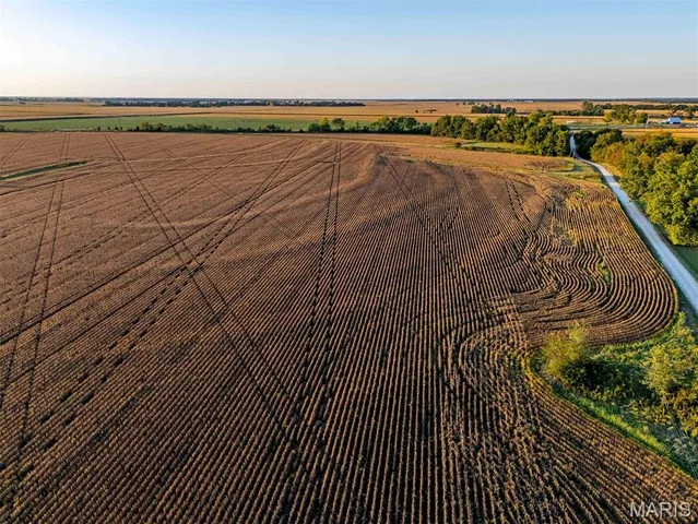 $6,162,722 | 0 Highway V Highway, Vandalia, MO 63382