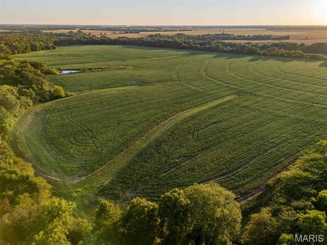 $6,162,722 | 0 Highway V Highway, Vandalia, MO 63382