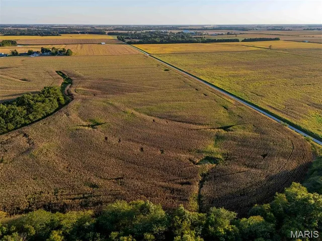 $6,162,722 | 0 Highway V Highway, Vandalia, MO 63382