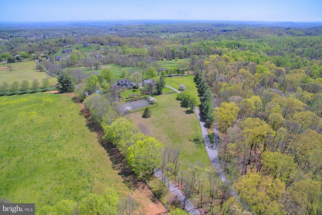 17654 Canby Road Leesburg, VA 20175 - Photo 22 of 29 View