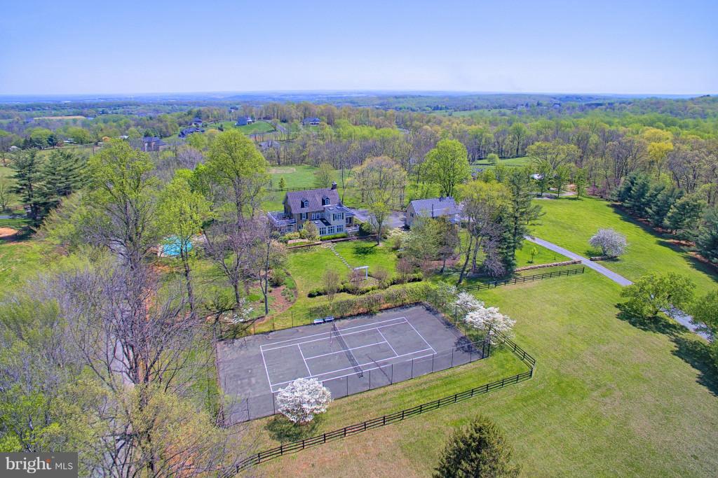 17654 Canby Road Leesburg, VA 20175 - Photo 23 of 29 View of tennis court