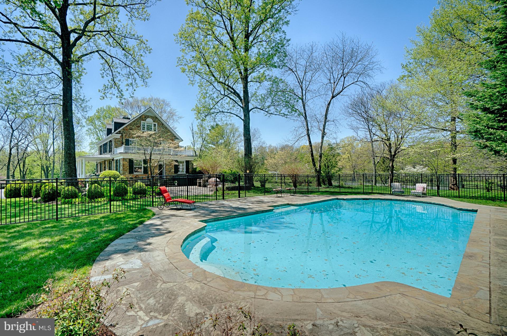 17654 Canby Road Leesburg, VA 20175 - Photo 28 of 29 Pool off Kitchen