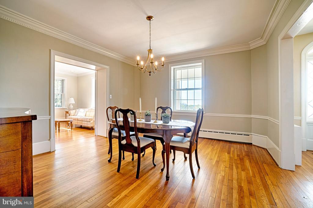 17654 Canby Road Leesburg, VA 20175 - Photo 5 of 29 Dining Room