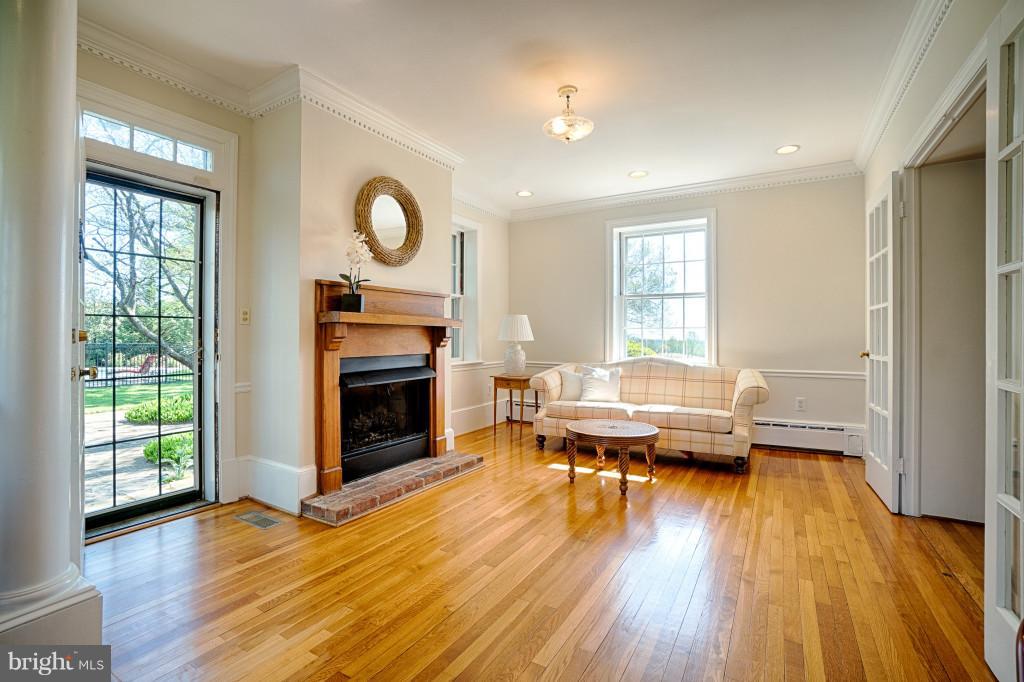 17654 Canby Road Leesburg, VA 20175 - Photo 9 of 29 Family Room
