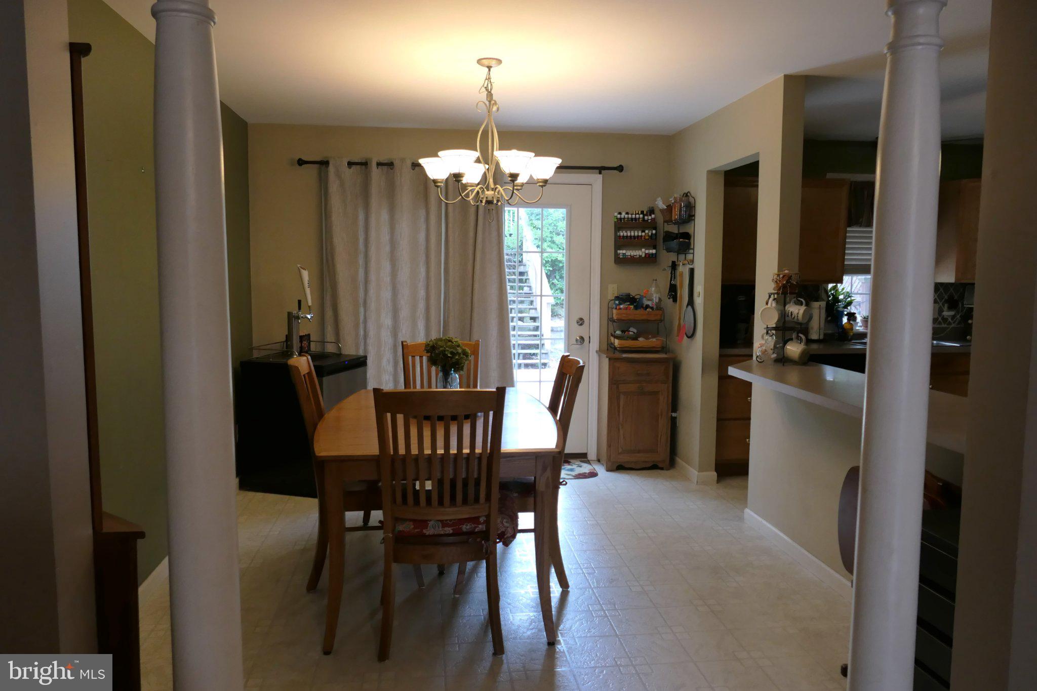 178 Riders Way Lebanon, PA 17042 - Photo 3 of 24 Inviting dining space with natural light.