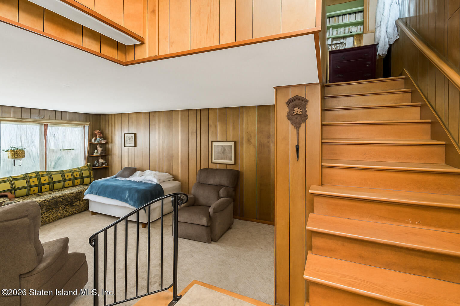 35 Shawnee Street Staten Island, NY 10310 - Photo 20 of 23 a view of livingroom with furniture and workspace