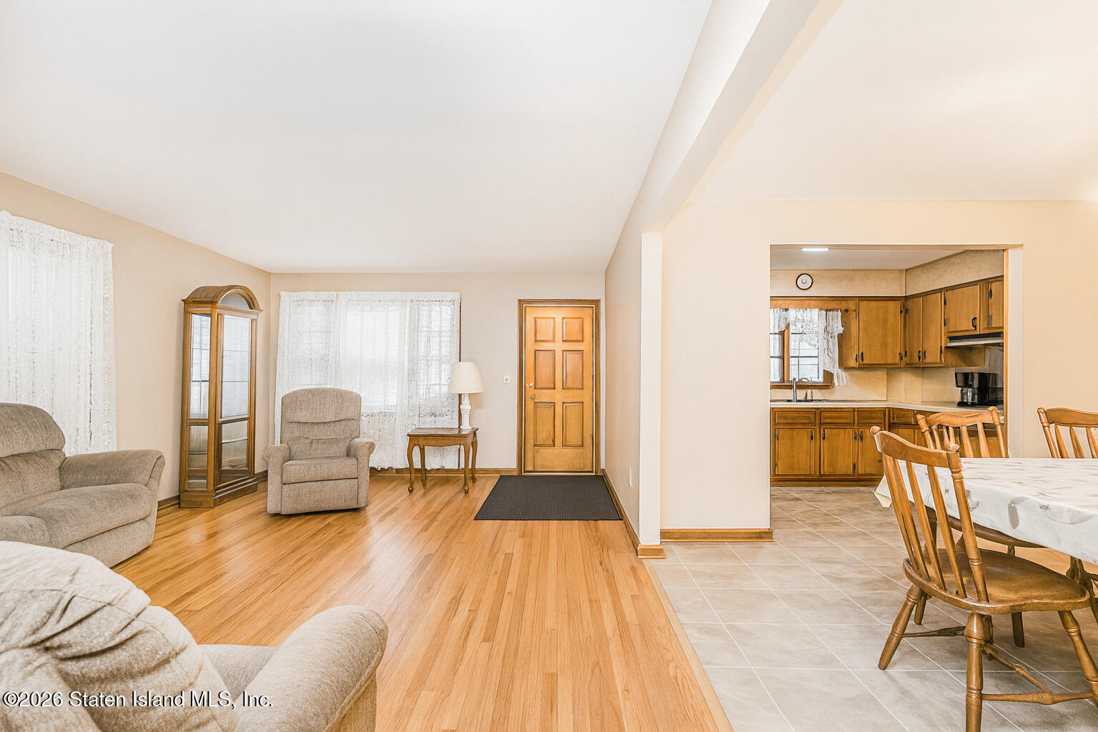 35 Shawnee Street Staten Island, NY 10310 - Photo 5 of 23 a living room with furniture and a table