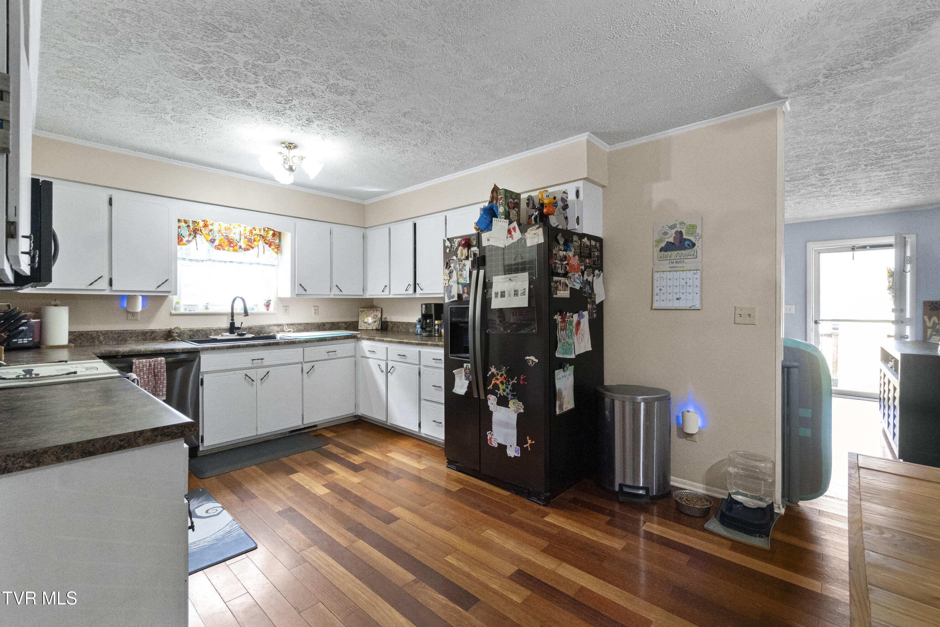 119 Mccartt Loop Chuckey, TN 37641 - Photo 11 of 49 11