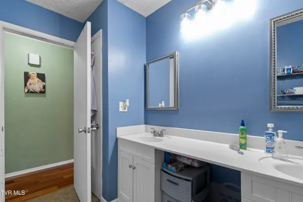 $250,000 | 119 Mccartt Loop, Chuckey, TN 37641