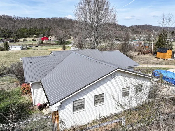 $250,000 | 119 Mccartt Loop, Chuckey, TN 37641