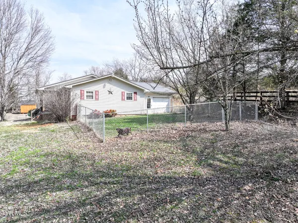 $250,000 | 119 Mccartt Loop, Chuckey, TN 37641