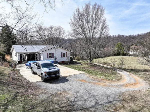 $250,000 | 119 Mccartt Loop, Chuckey, TN 37641