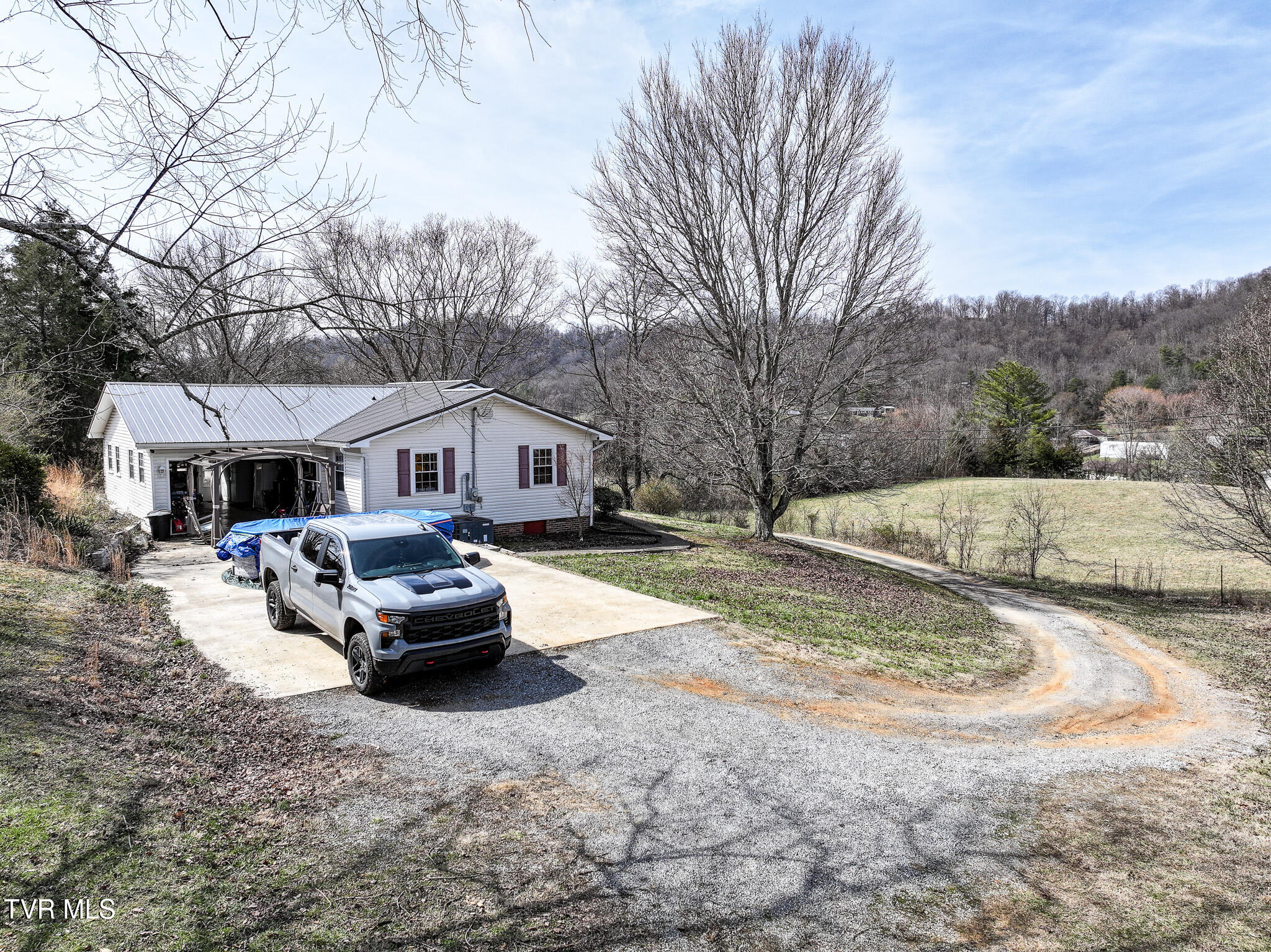 119 Mccartt Loop Chuckey, TN 37641 - Photo 37 of 49 37