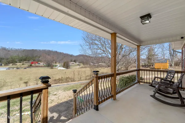 $250,000 | 119 Mccartt Loop, Chuckey, TN 37641