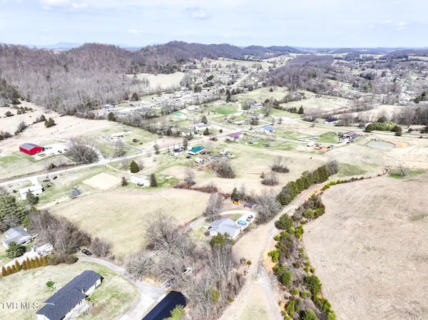 $250,000 | 119 Mccartt Loop, Chuckey, TN 37641