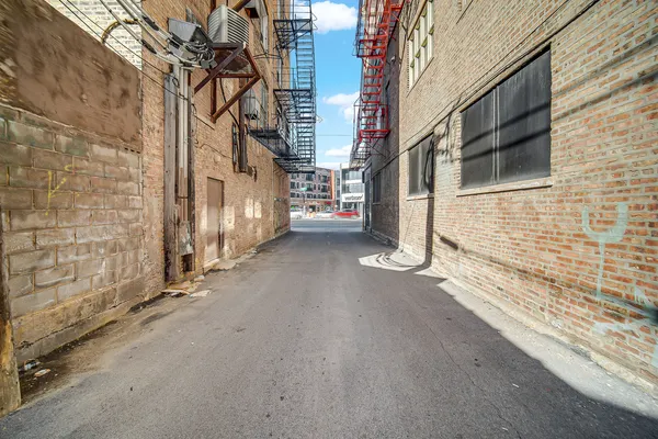 $3,100 | 1225 North Milwaukee Avenue, Unit R, Chicago, IL 60642