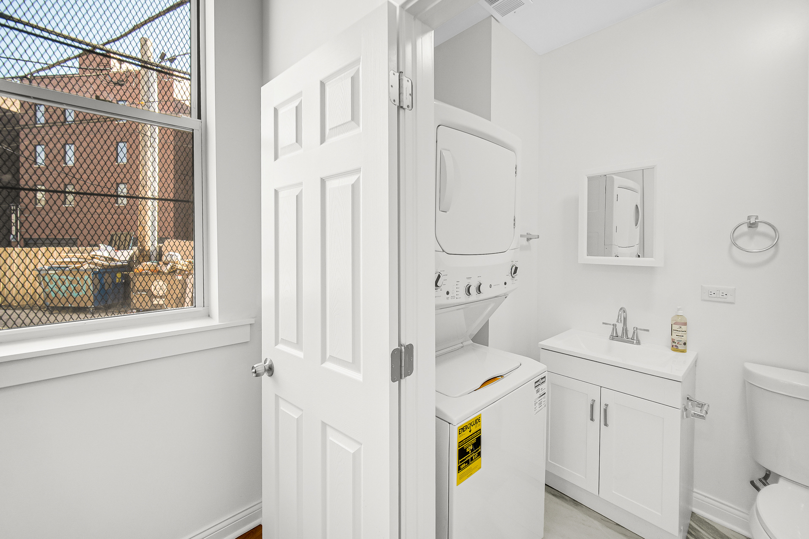 1225 North Milwaukee Avenue, Unit R Chicago, IL 60642 - Photo 7 of 21