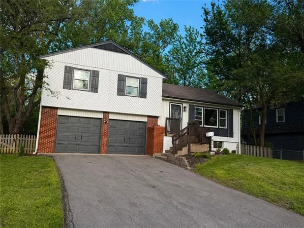 $250,000 | 10719 Mersington Avenue, Kansas City, MO 64137