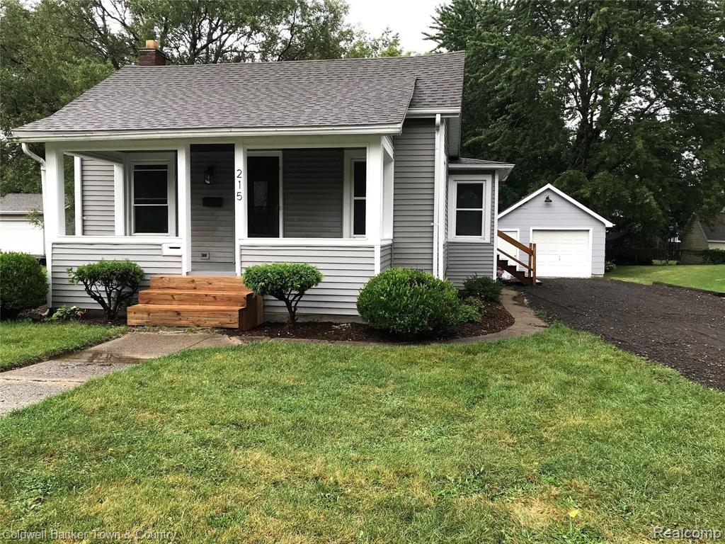 215 Byron Road Howell, MI 48843 - Photo 1 of 17