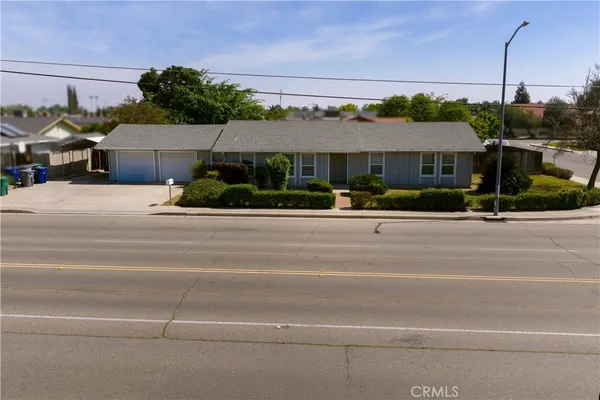 $405,000 | 3654 Thompson Avenue, Selma, CA 93662