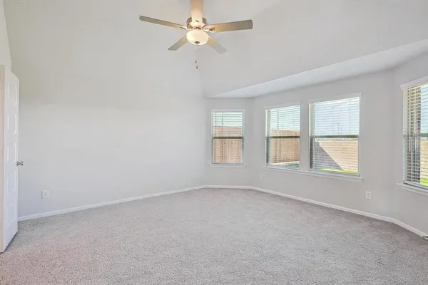 $2,095 | 418 Kingsbury Avenue, Princeton, TX 75407