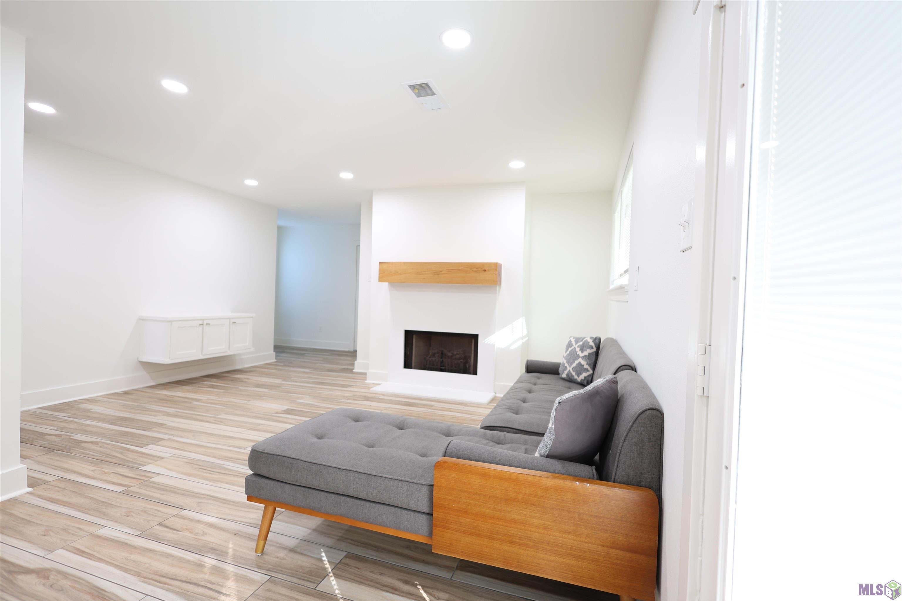 2123 Cedarcrest Avenue Baton Rouge, LA 70816 - Photo 11 of 32