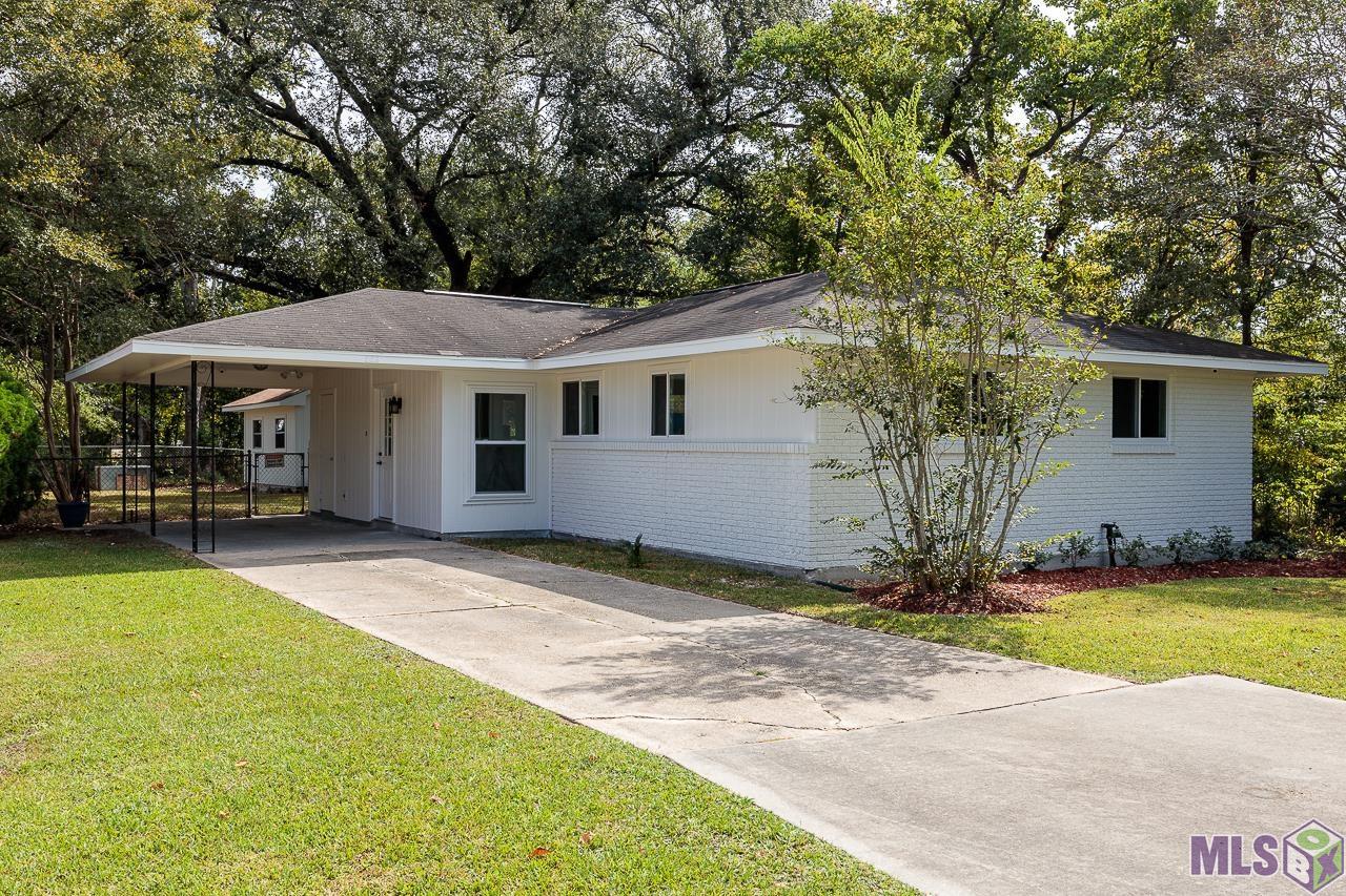 2123 Cedarcrest Avenue Baton Rouge, LA 70816 - Photo 2 of 32