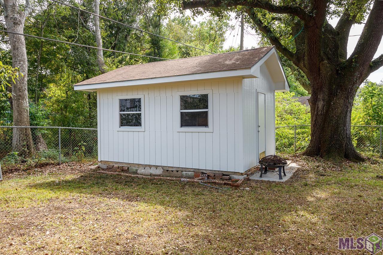 2123 Cedarcrest Avenue Baton Rouge, LA 70816 - Photo 27 of 32