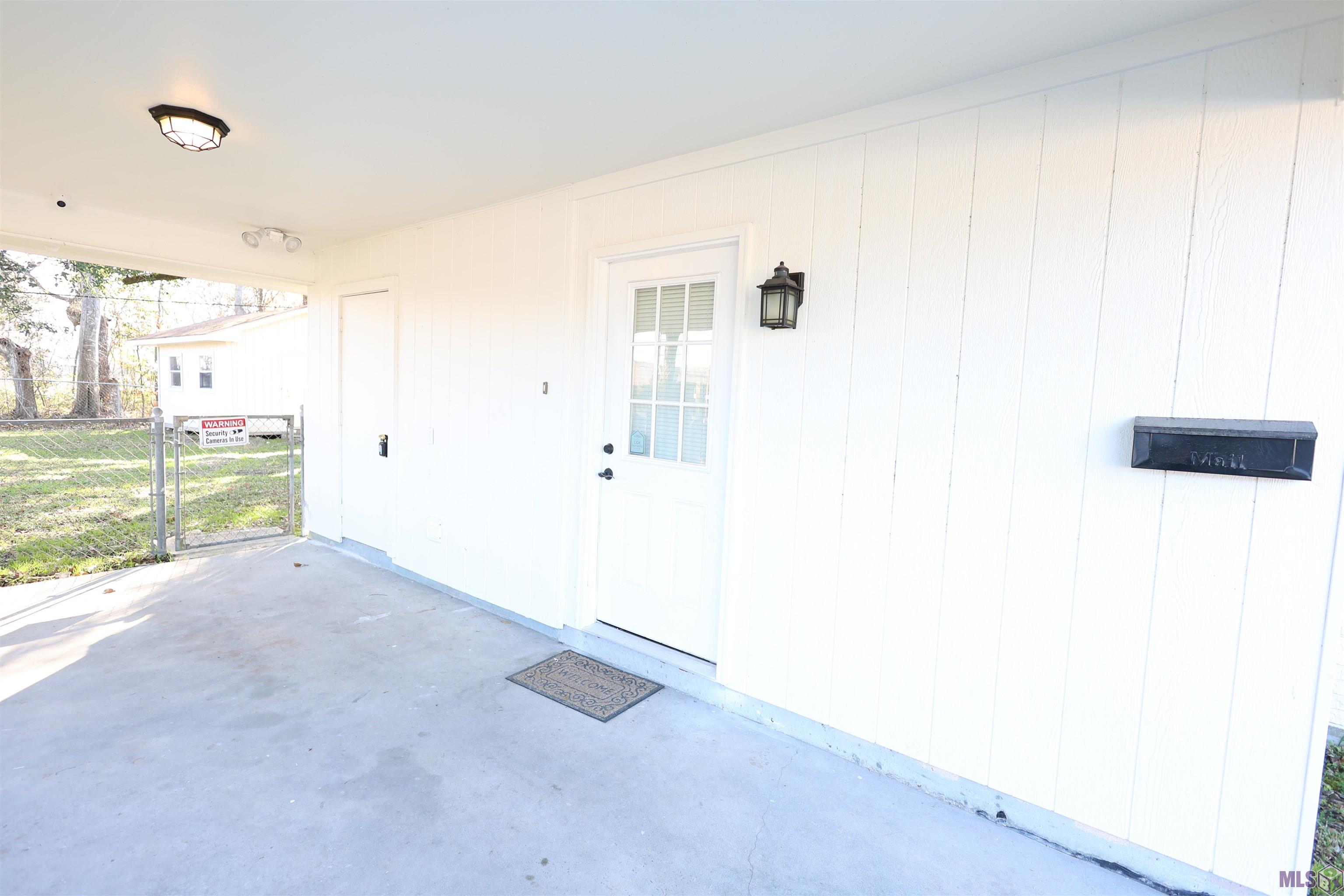 2123 Cedarcrest Avenue Baton Rouge, LA 70816 - Photo 3 of 32