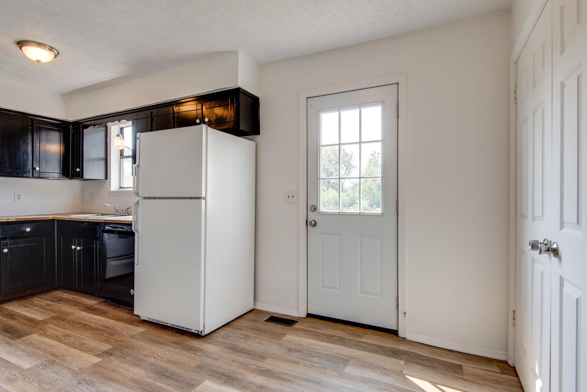 868 Miller Estates Road Smyrna, TN 37167 - Photo 5 of 14 Eat-in Kitchen. Interior photos not of actual duplex. Photos of similiar unit.